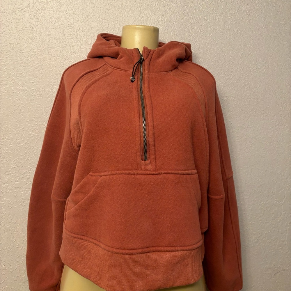 LuLulemon hoodie